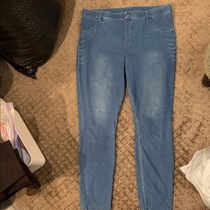 HUE Women's Light Blue Skinny Jeggings